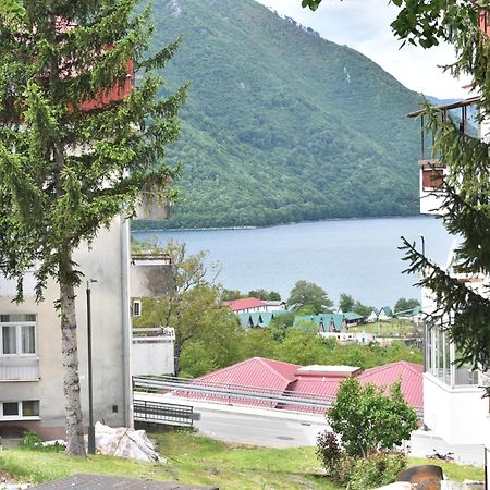 Apartments Ravno Plužine Kültér fotó