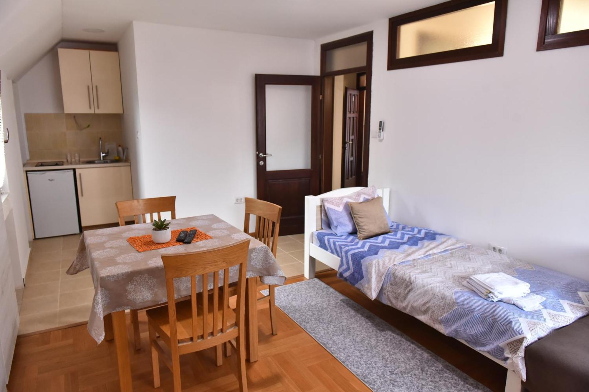 Apartments Ravno Plužine Szoba fotó