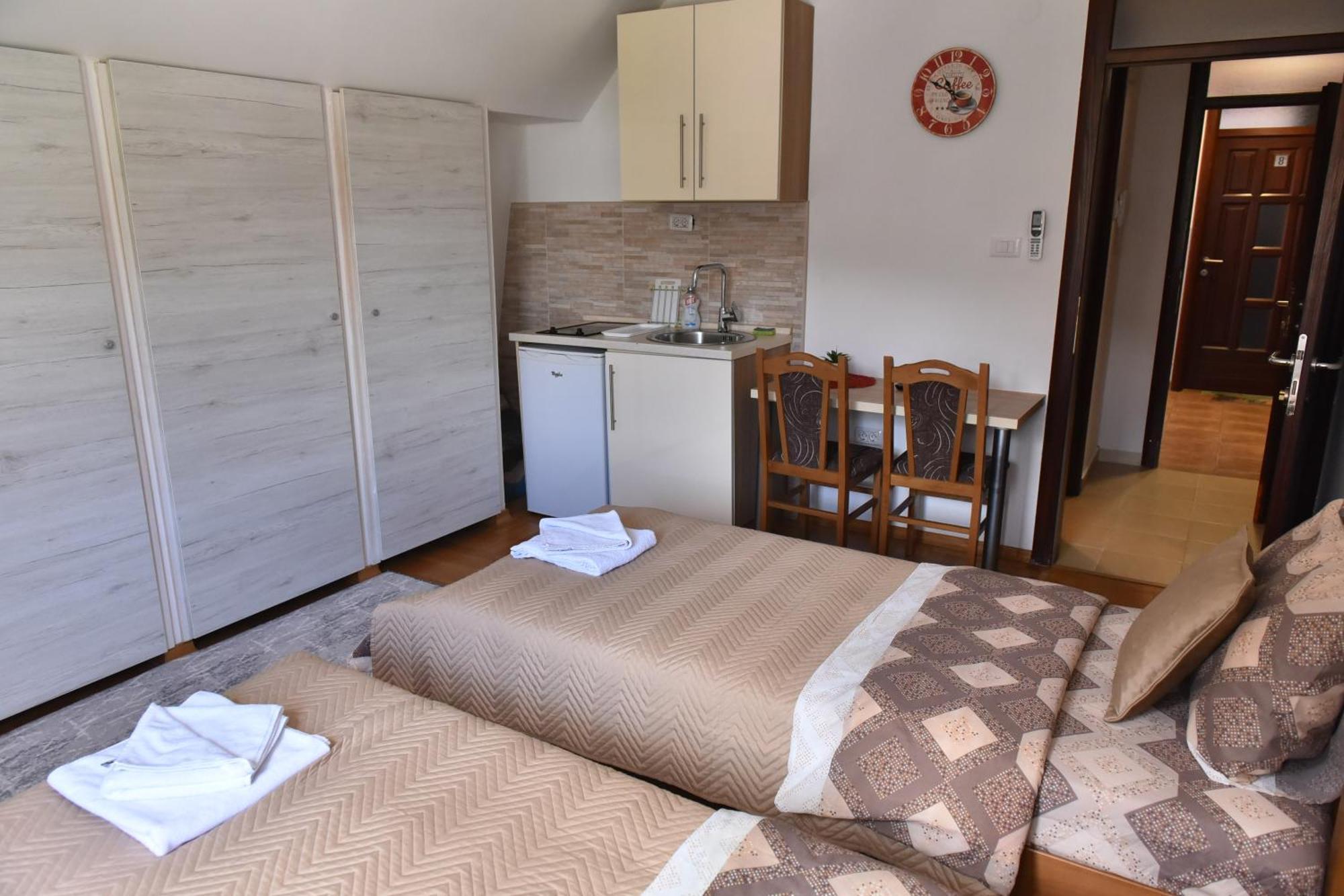 Apartments Ravno Plužine Szoba fotó